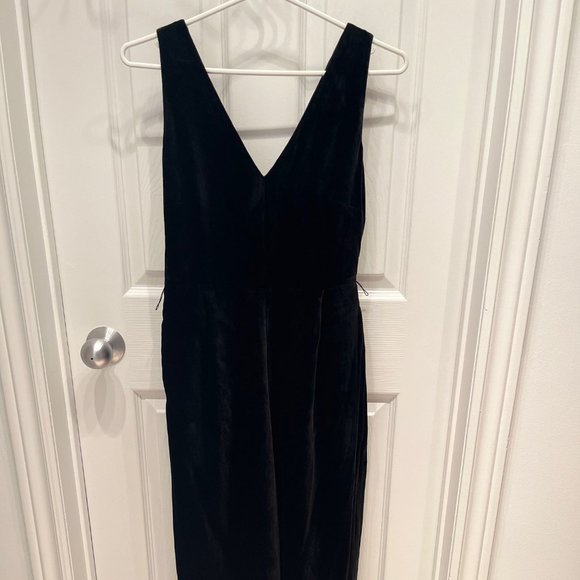 J. Crew V-neck wide-leg velvet jumpsuit Black Size 2P NWT - Picture 5 of 8
